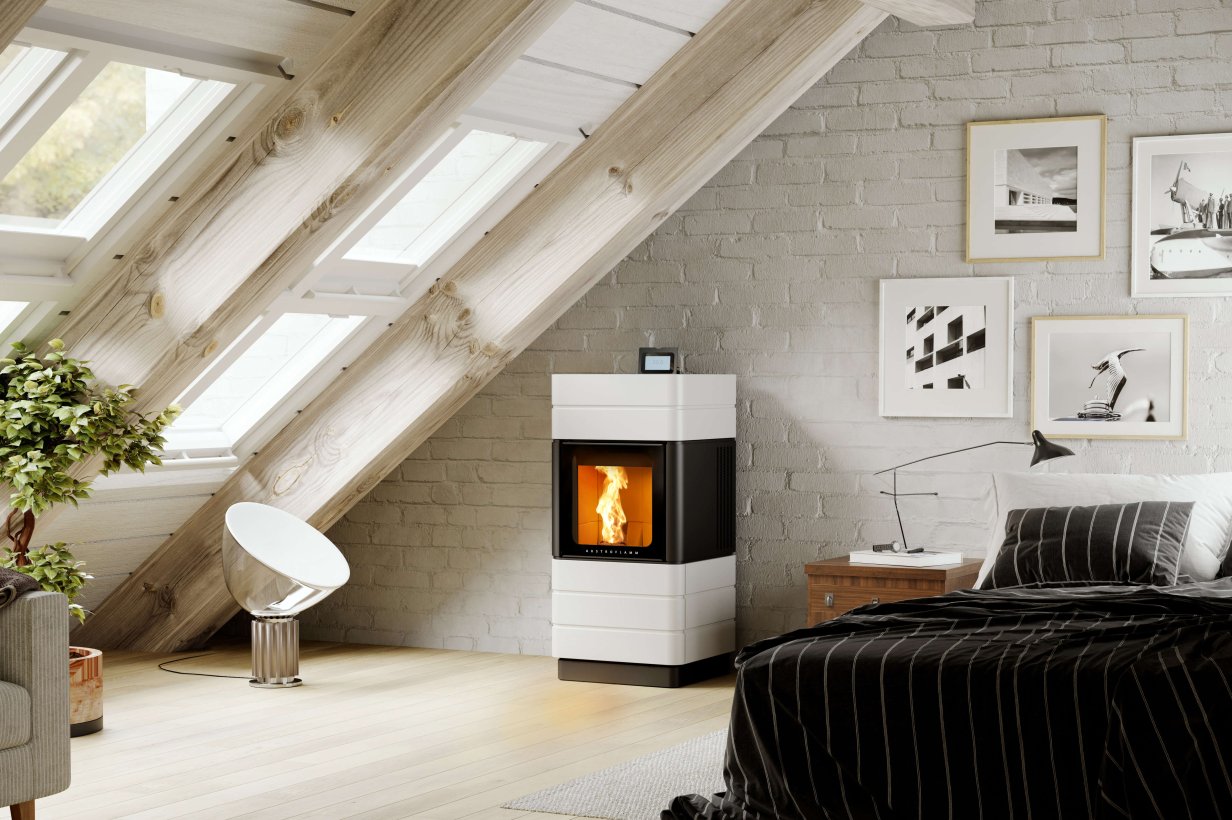 Austroflam kachel in slaapkamer wit - Ron's Warmte